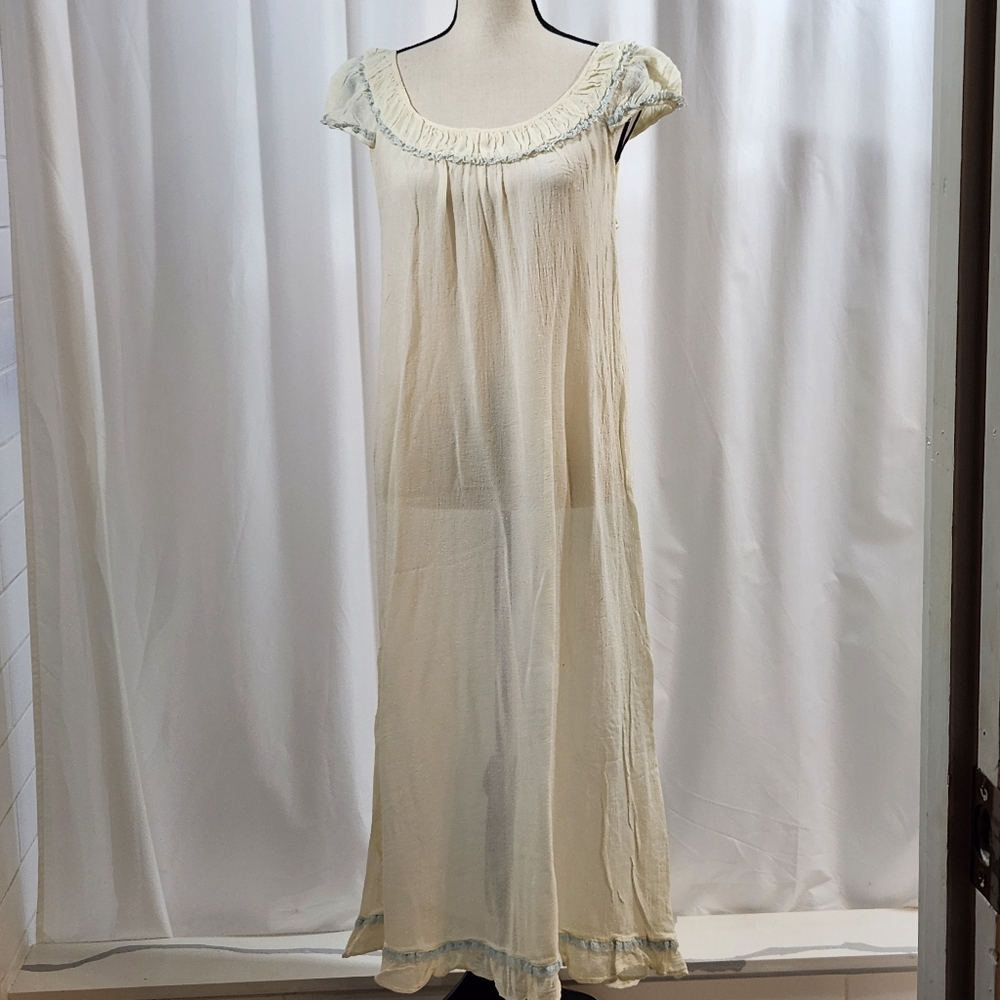 Beautiful Vintage Nightgown